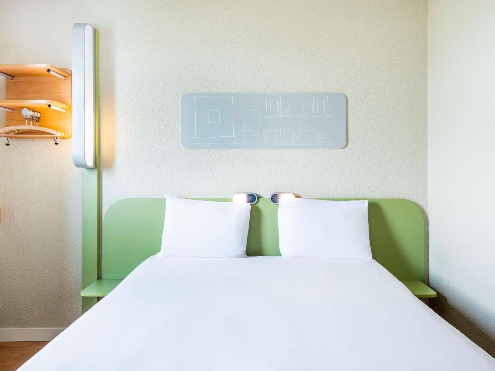 Ibis Budget Paris Porte De Bercy Hotel Charenton-le-Pont Luaran gambar